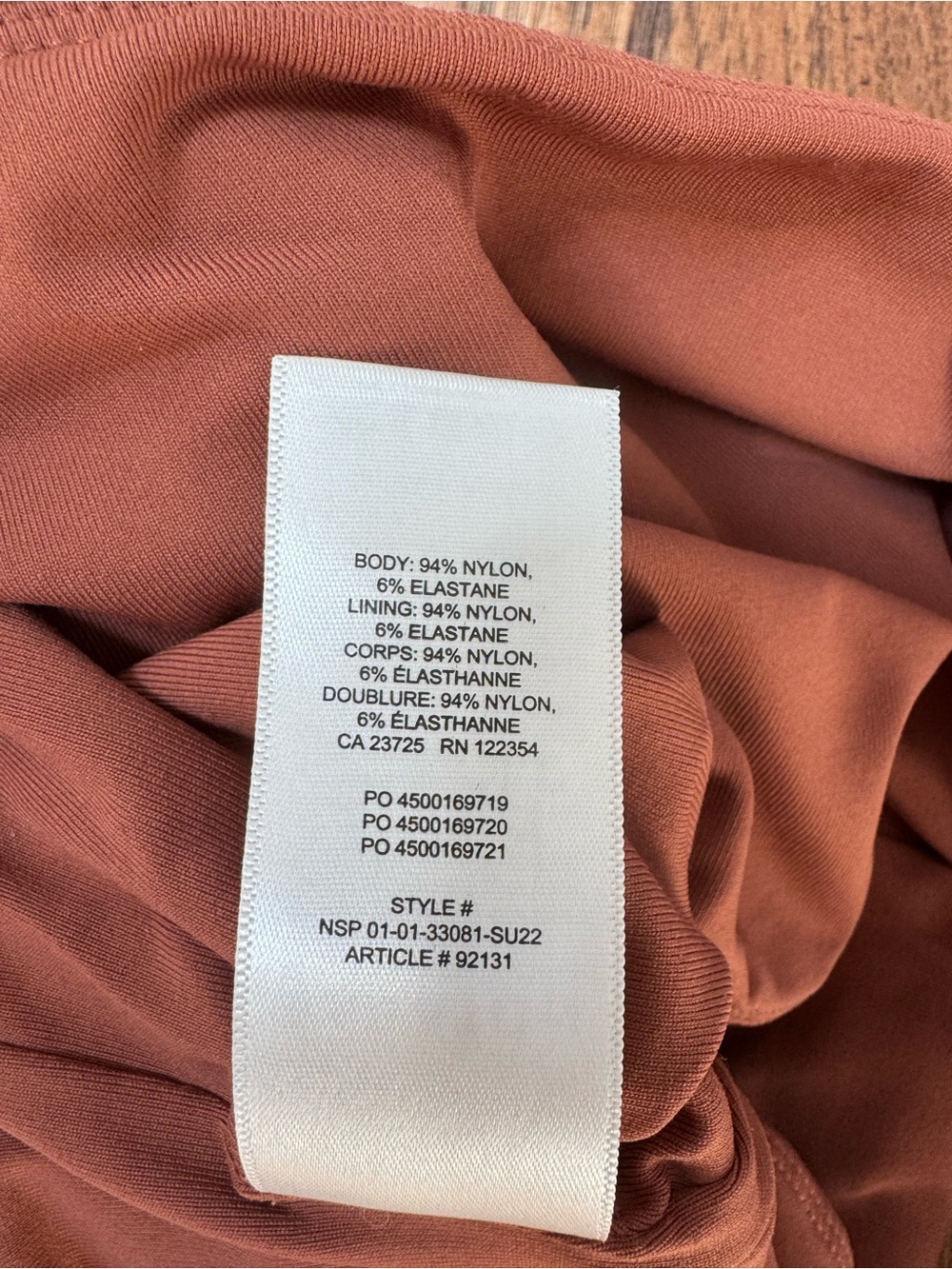 Aritzia Countour Cropped Tank - Picture 8 of 9
